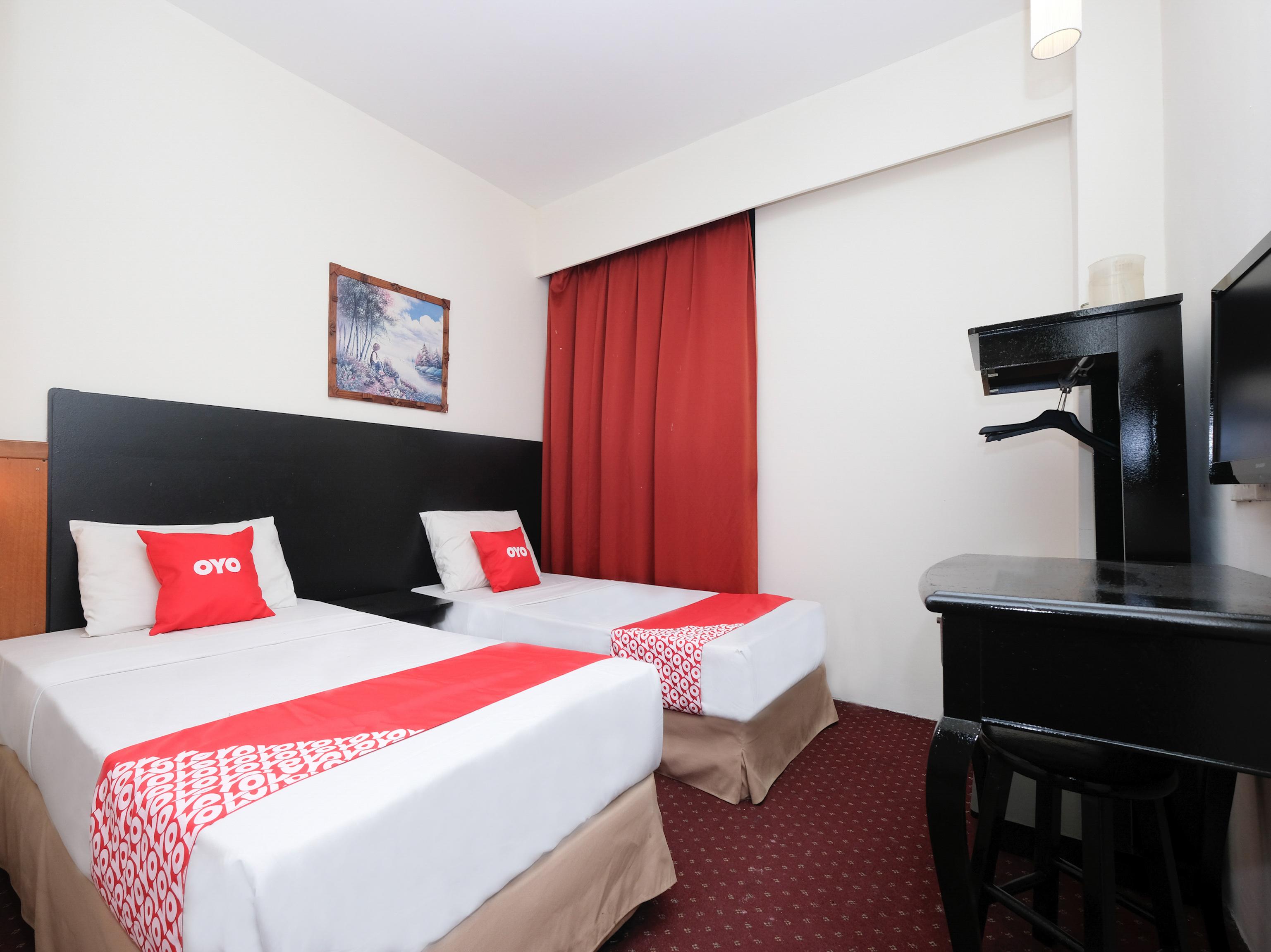 Hotel Sri Sutra - Sungai Buloh Petaling Jaya Esterno foto