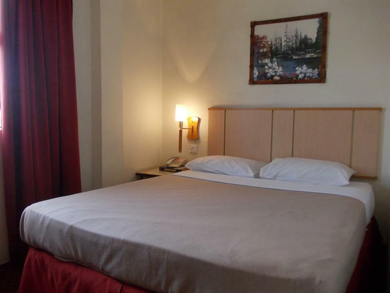 Hotel Sri Sutra - Sungai Buloh Petaling Jaya Esterno foto