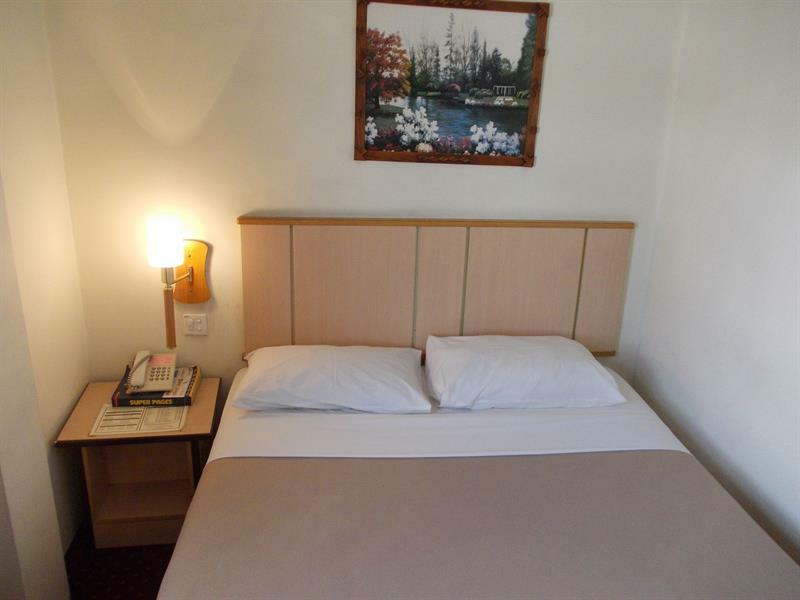 Hotel Sri Sutra - Sungai Buloh Petaling Jaya Esterno foto